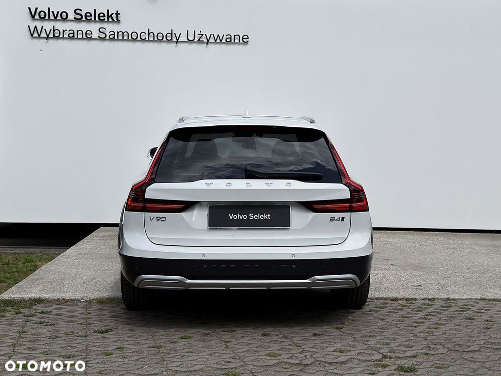 Volvo V90 Cross Country - 7