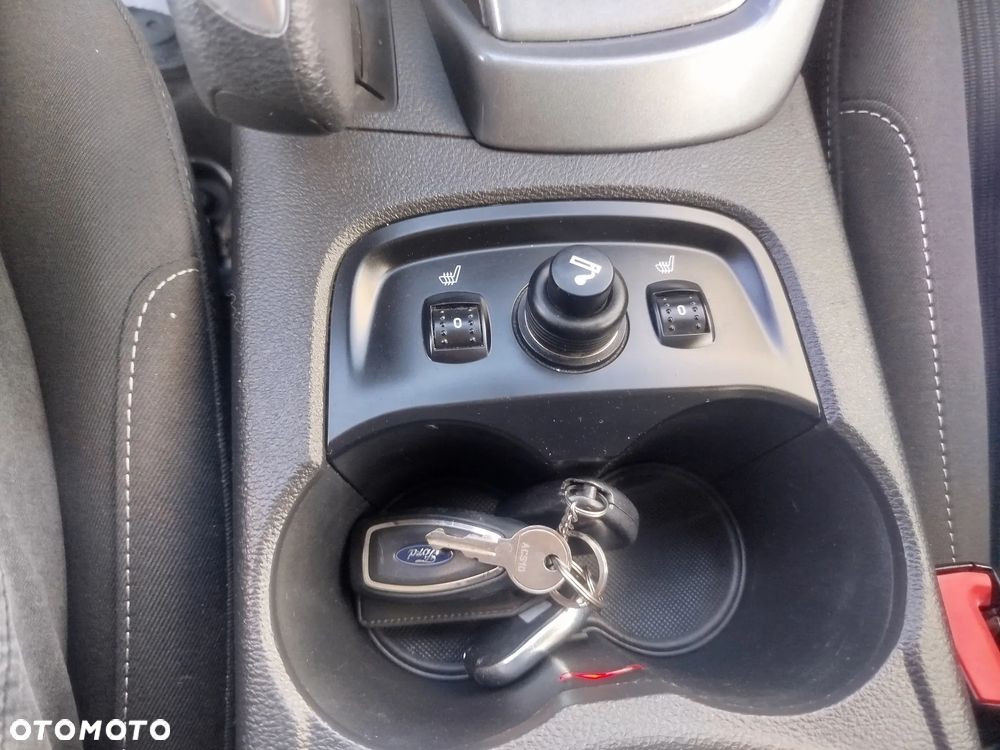 Ford Focus 1.6 TDCi DPF Titanium - 24