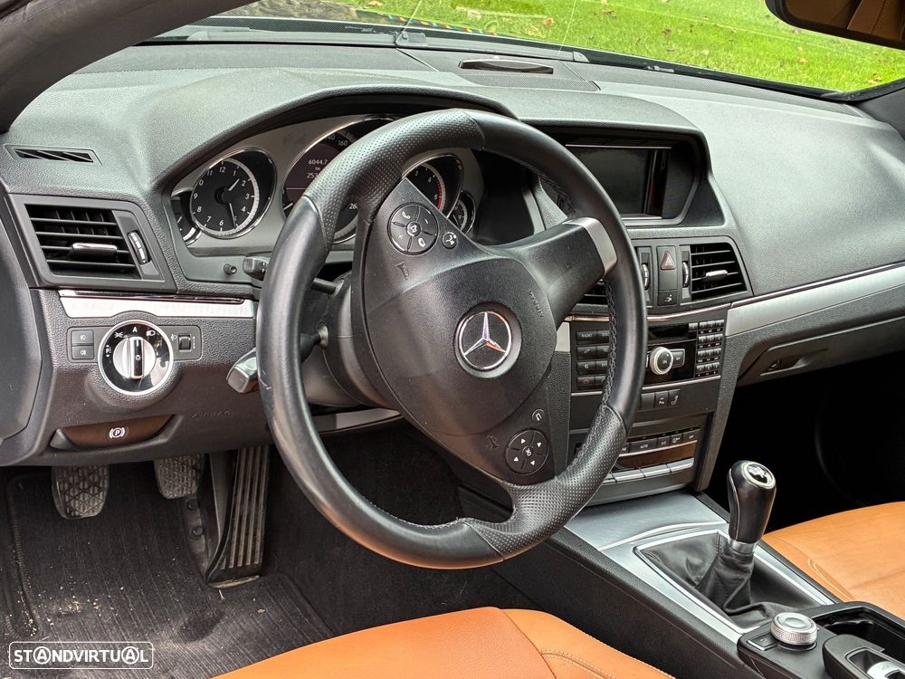 Mercedes-Benz E 220 CDi Avantgarde BlueEfficiency - 10
