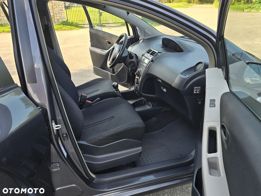 Toyota Yaris 1.33 Luna - 13