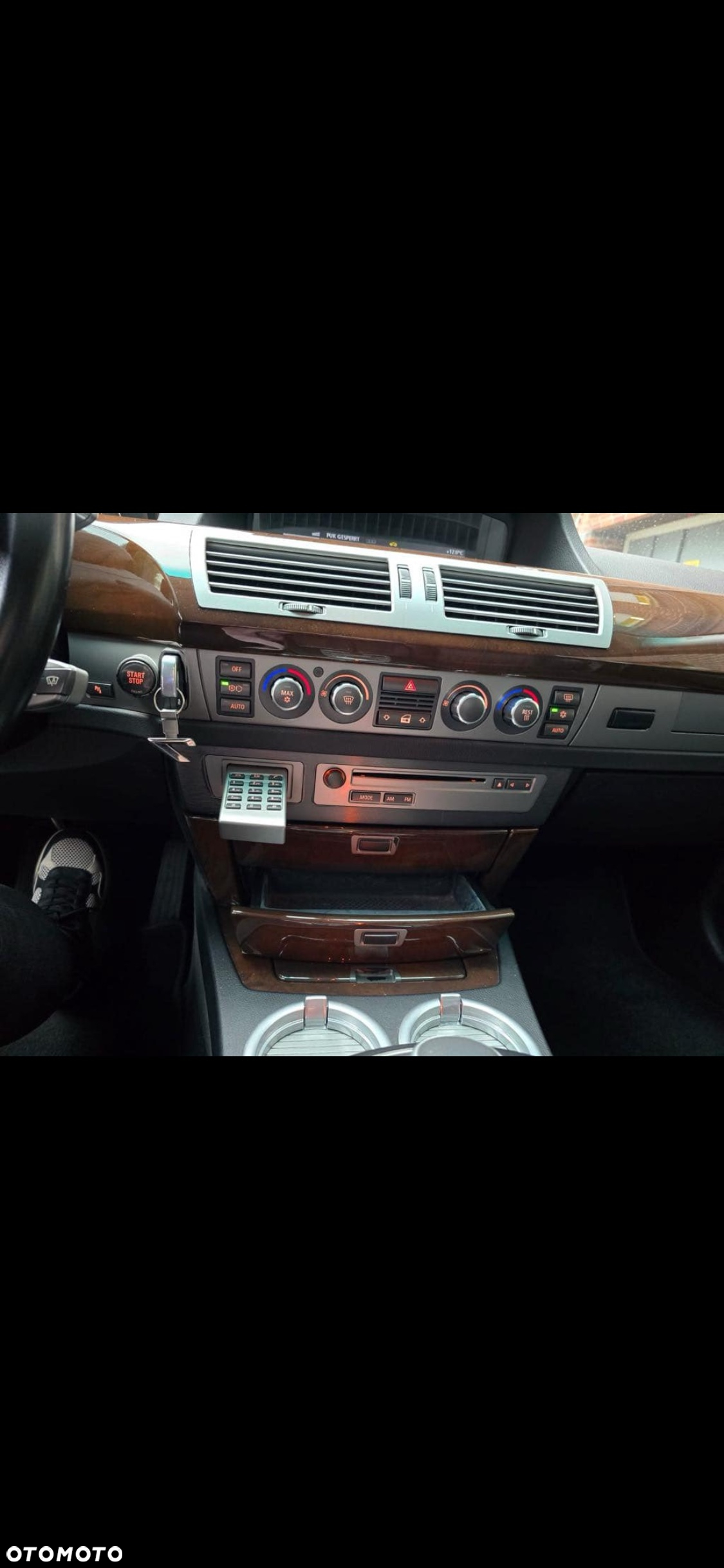 BMW Seria 7 740i - 18