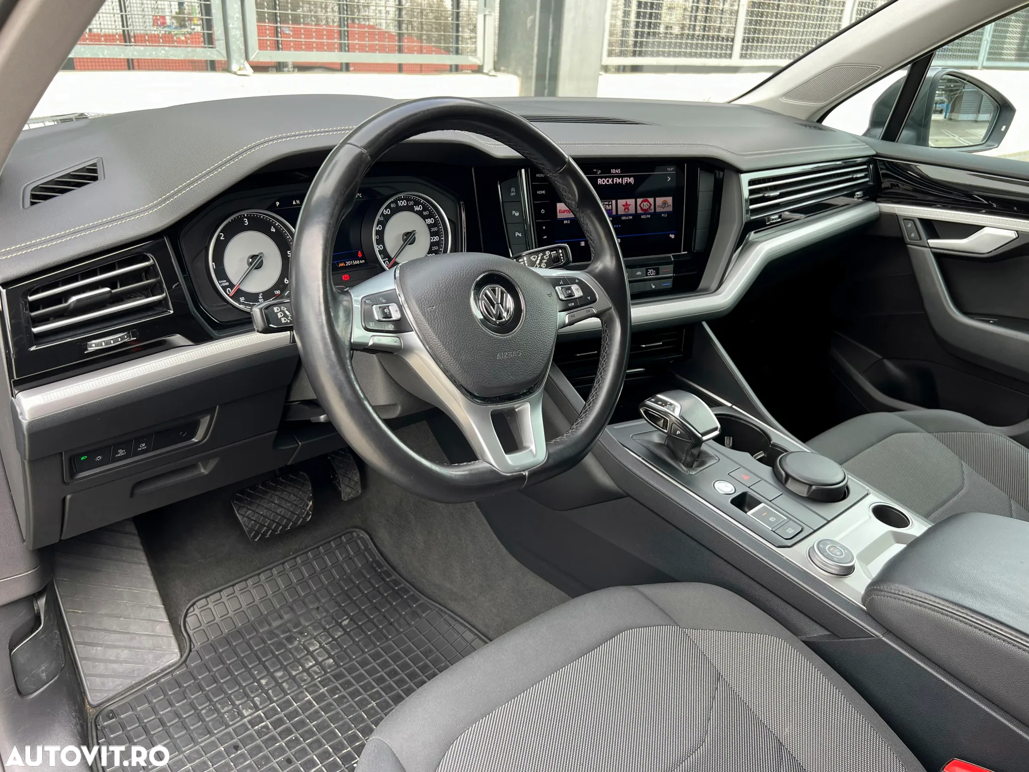 Volkswagen Touareg V6 TDI Style - 17