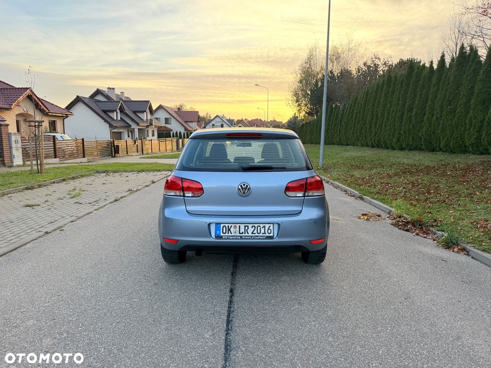 Volkswagen Golf - 23