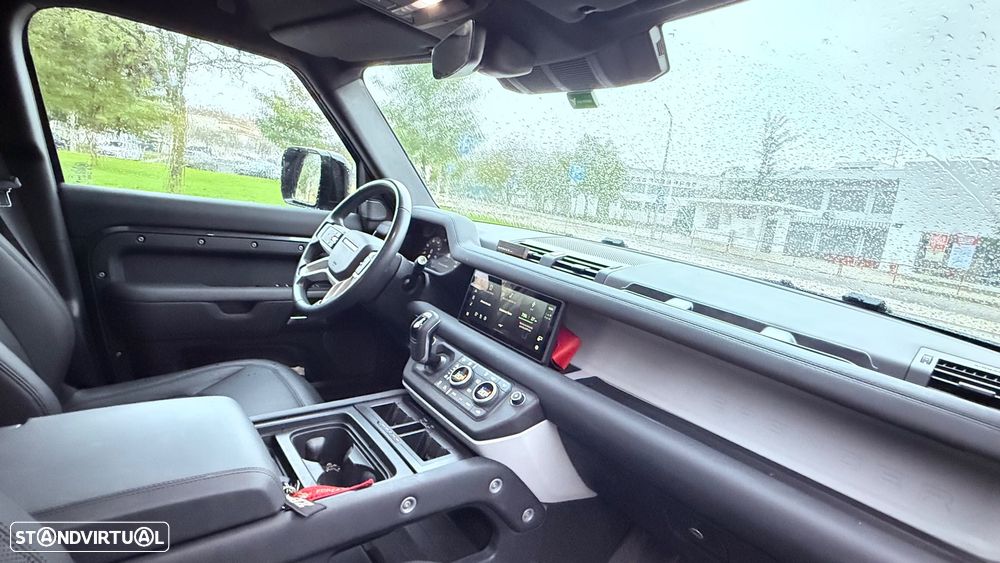 Land Rover Defender 2.0 P400e 110 AWD X-Dynamic SE - 23