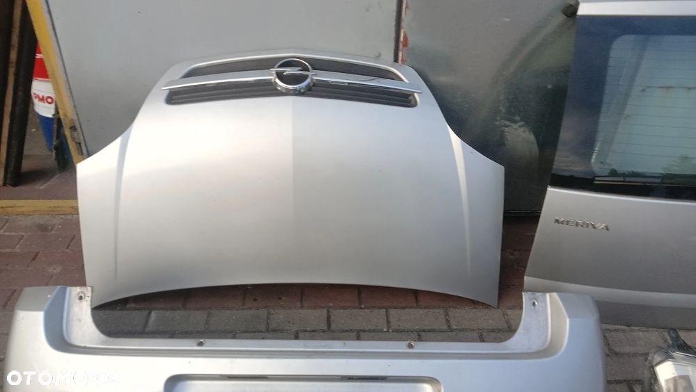 Opel Meriva zderzak maska - 2