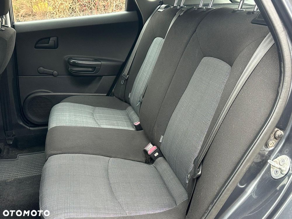 Kia Ceed 1.6 CRDi 90 Vision - 15