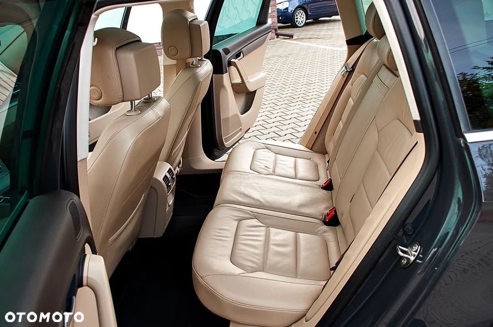 Volkswagen Passat 2.0 TDI 4Mot Highline - 28