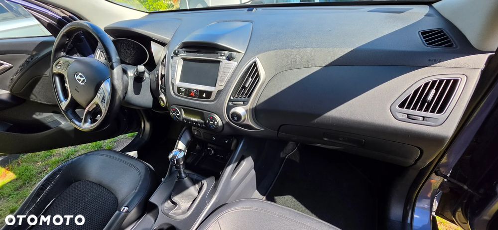 Hyundai ix35 - 23