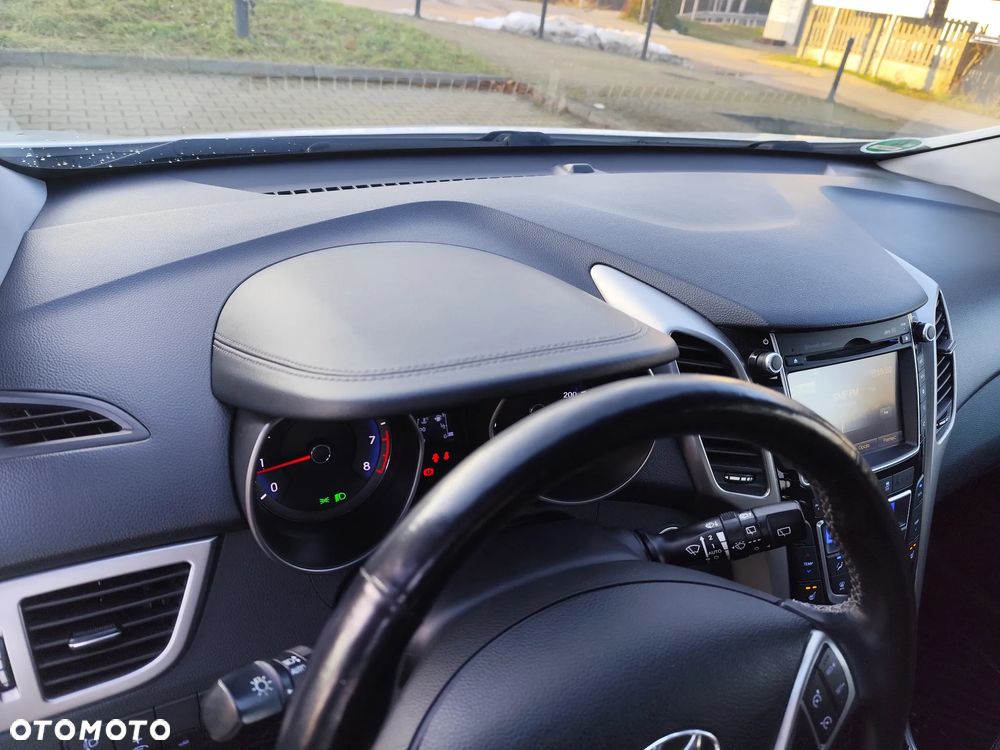 Hyundai i30 1.6 Fifa World Cup Edition - 10