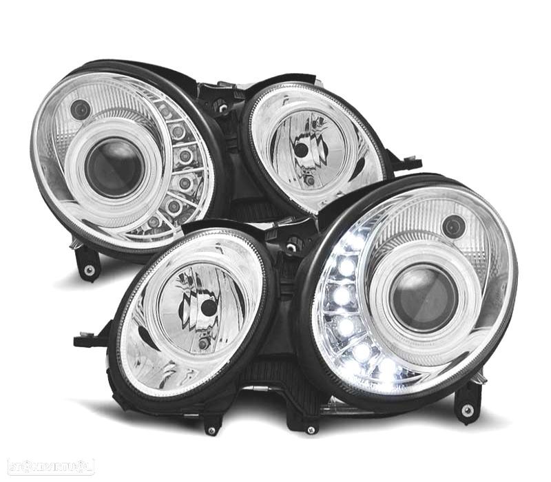 FARÓIS MERCEDES CLASSE E W211 06-09 LUZ DIURNA FUNDO CROMADO - 1
