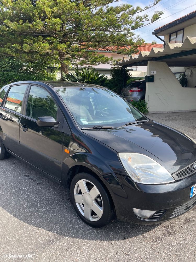 Ford Fiesta 1.4 TDCI Ambiente - 3
