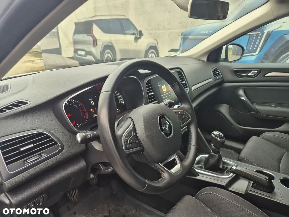 Renault Megane 1.3 TCe FAP Zen - 16