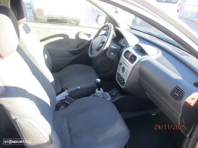 Opel Corsa 1.2 16V Enjoy - 6
