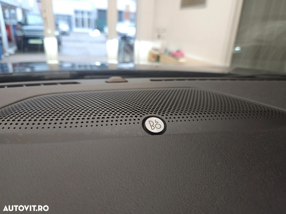 Ford Kuga 2.5 Duratec FHEV AWD Vignale - 22