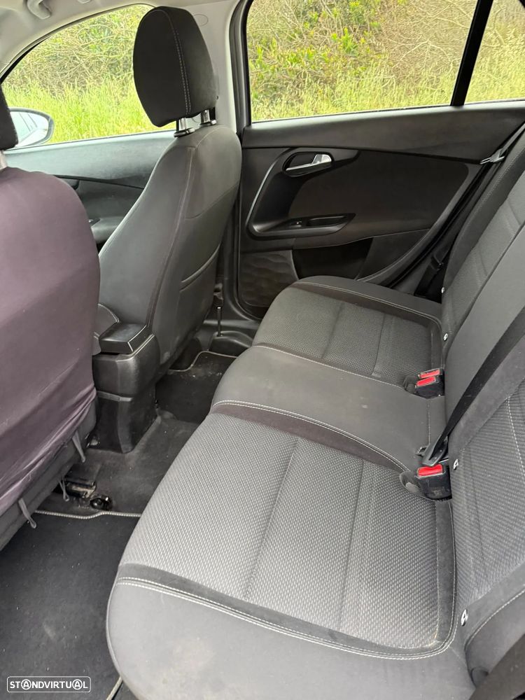 Fiat Tipo Station Wagon 1.3 M-Jet Lounge Tech J17 - 11