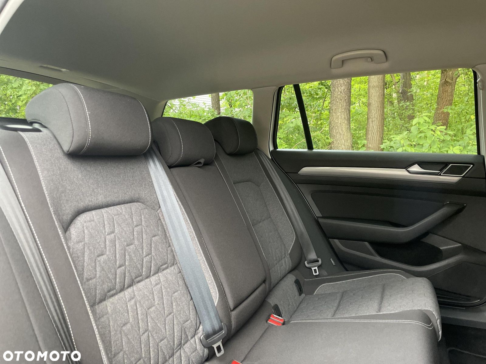 Volkswagen Passat 2.0 TDI EVO Business - 29