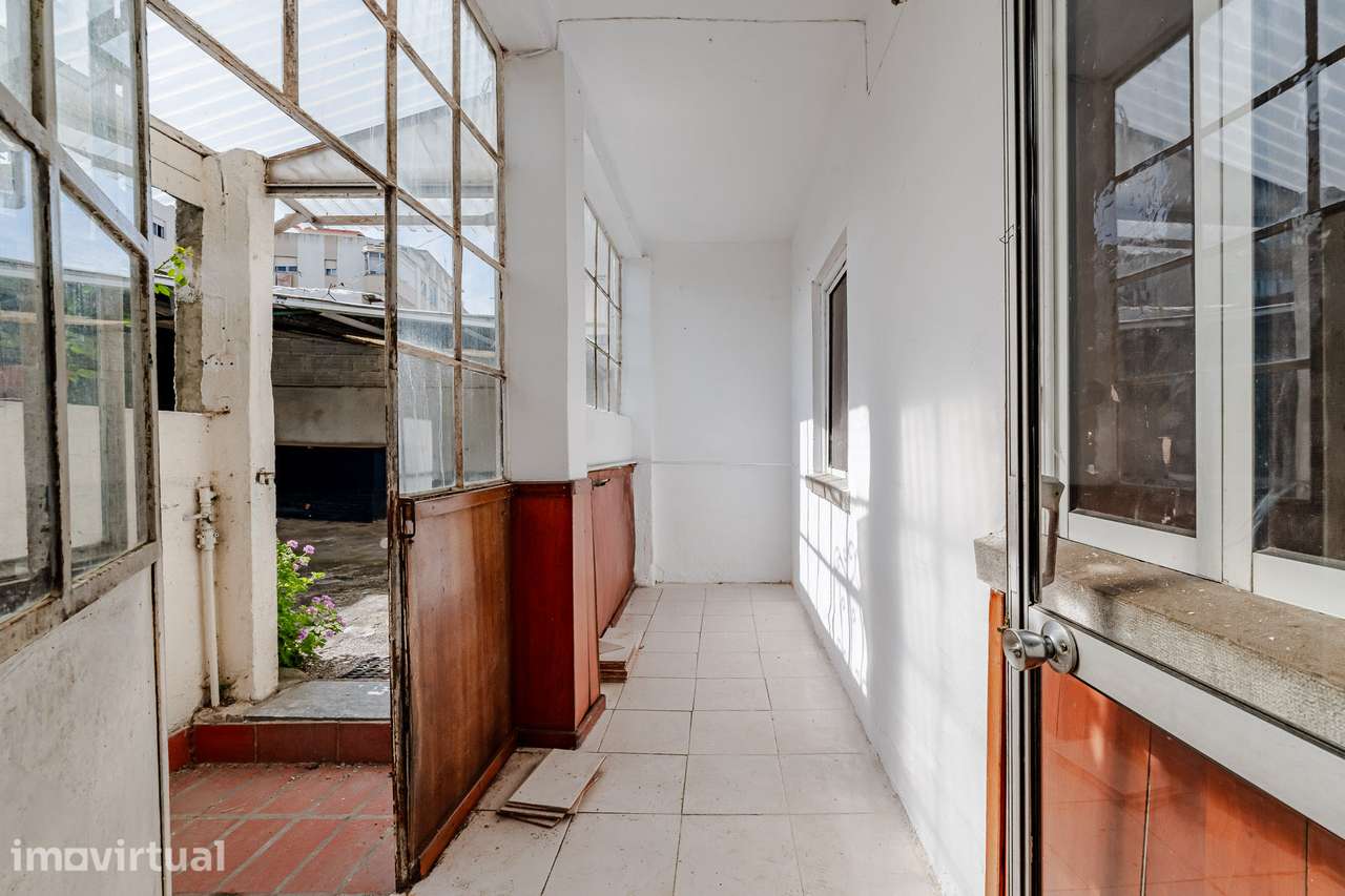 Apartamento T2 à venda na Rua General Humberto Delgado - Grande imagem: 5/19