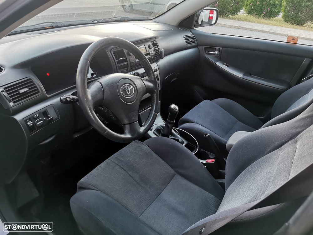 Toyota Corolla 1.4 VVT-i - 4