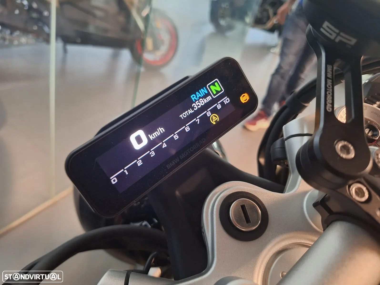 BMW R 12 nineT - 10