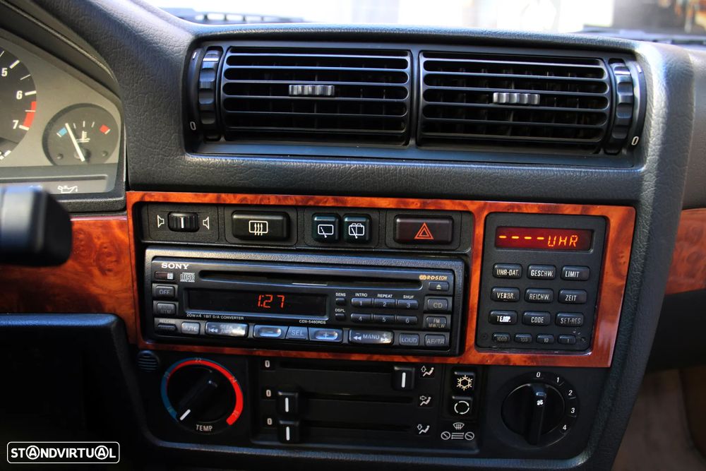 BMW 325 i Touring - 35