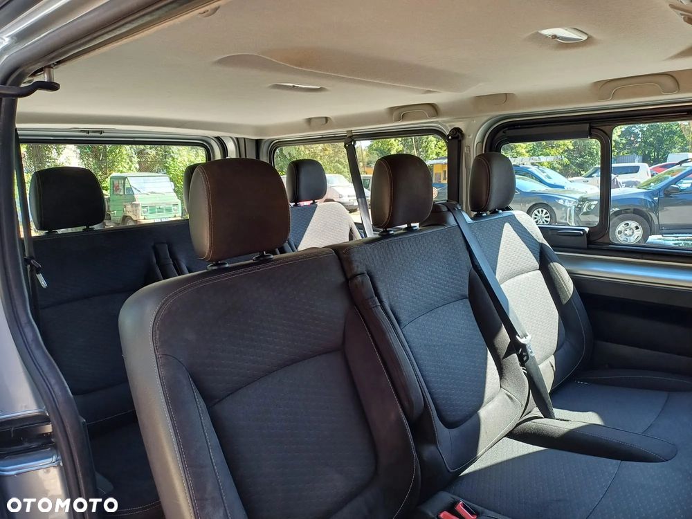 Opel Vivaro - 2