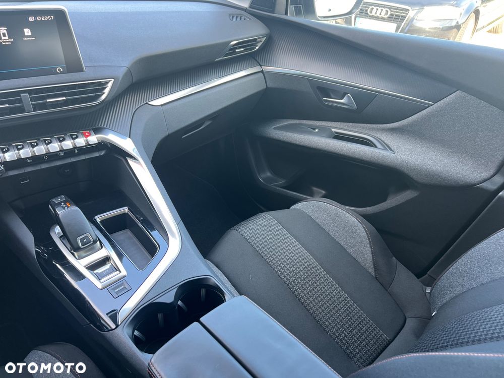 Peugeot 3008 1.6 BlueHDi Allure S&S EAT6 - 19