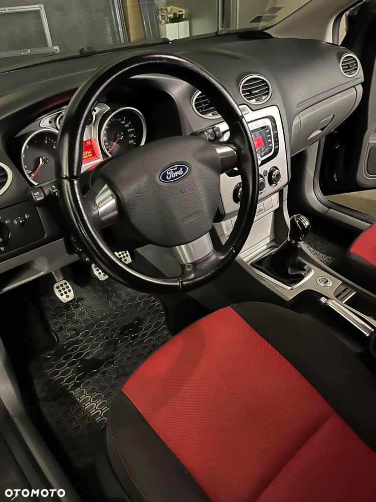 Ford Focus 1.6 Gold X - 22