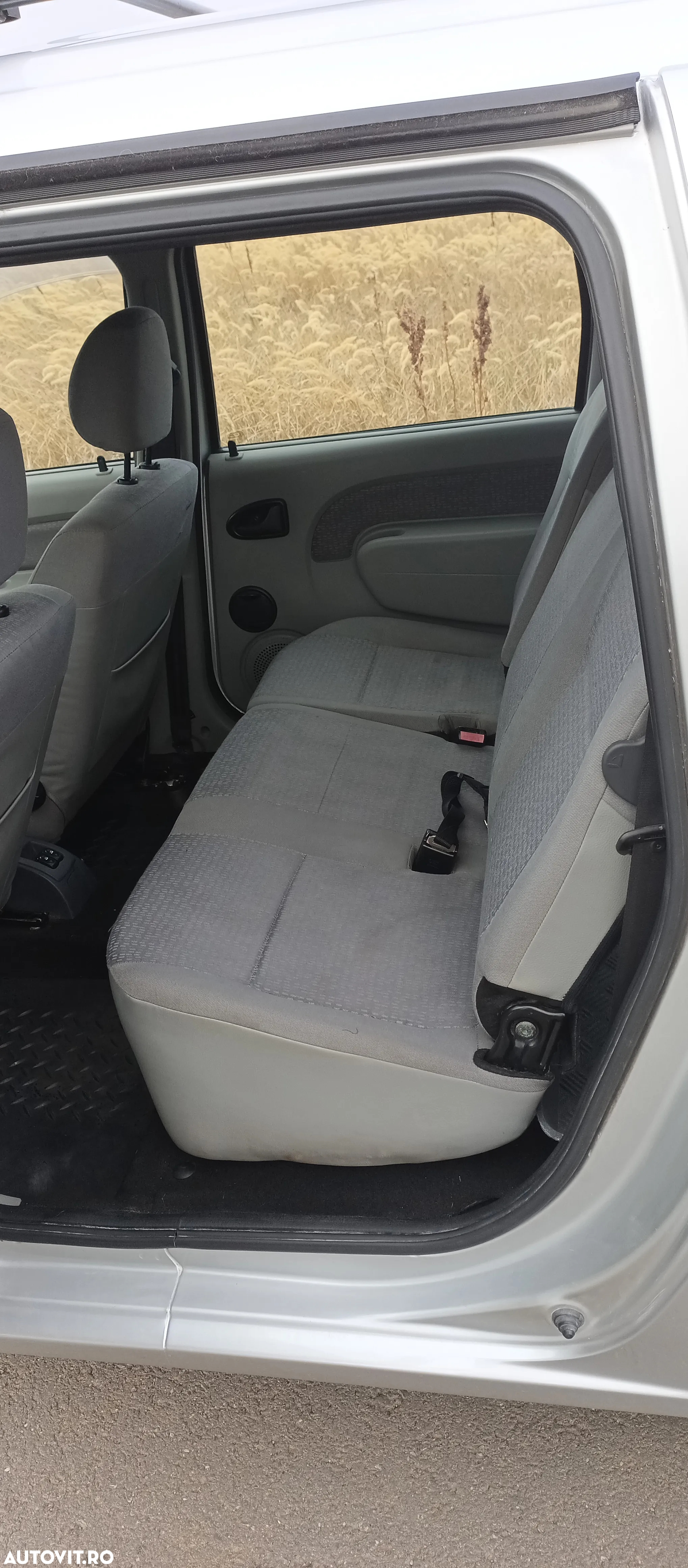 Dacia Logan MCV K90 1.6 16v Laureate - 14