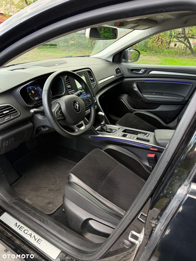Renault Megane 1.5 dCi Intens EDC - 4