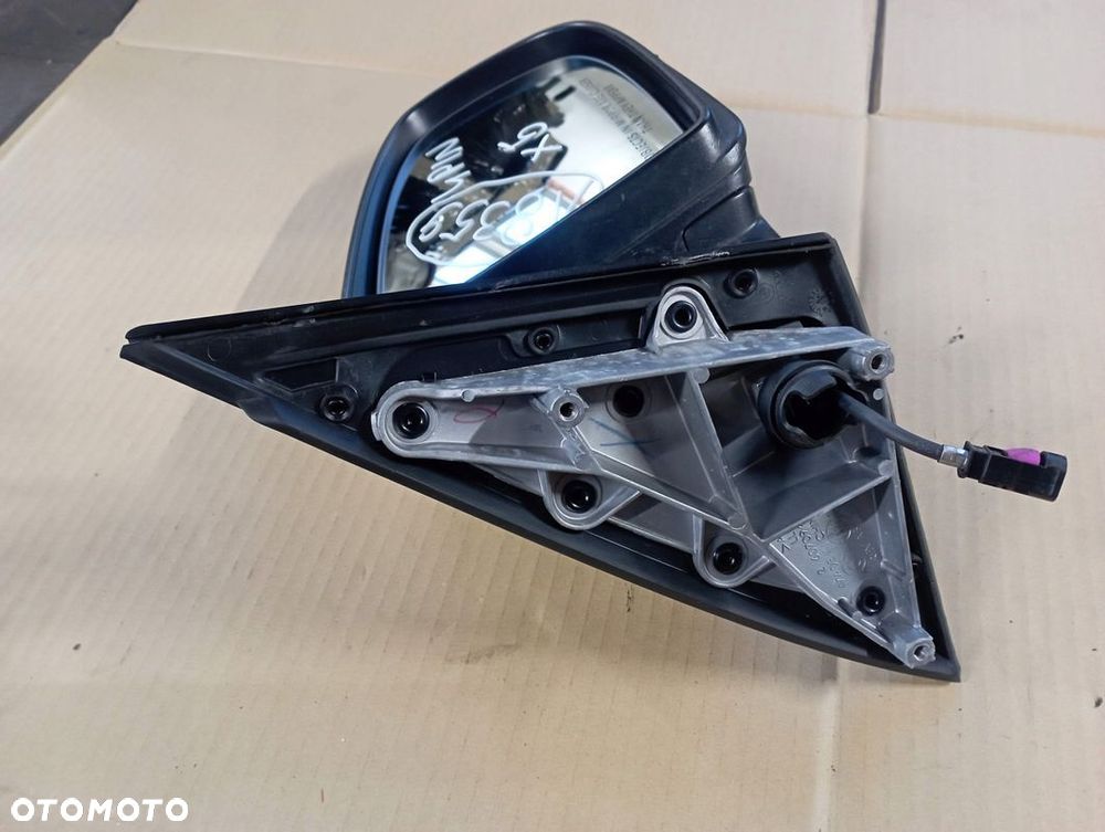 BMW X5 E70 LUSTERKO PRAWE 4 PIN KAMERA EUROPA - 6