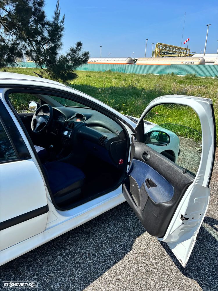 Peugeot 206 - 6