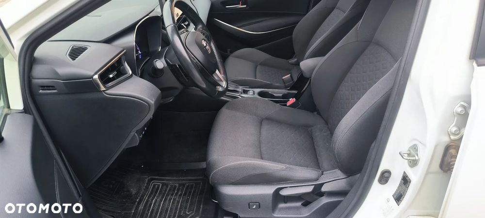 Toyota Corolla 2.0 Hybrid Comfort - 9