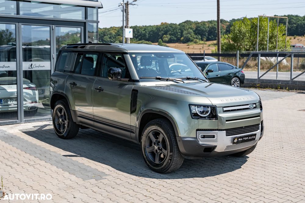 Land Rover Defender - 38