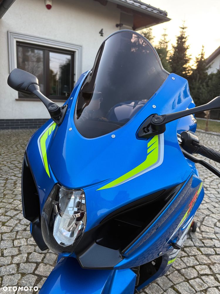 Suzuki GSX-R - 28