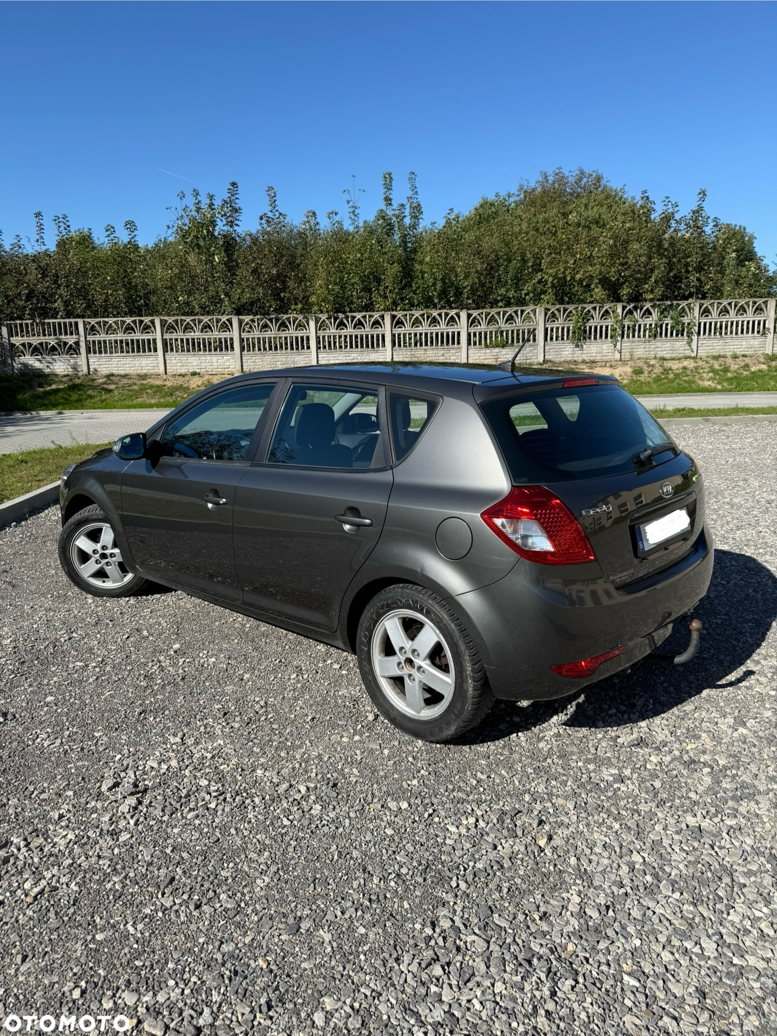 Kia Ceed - 4