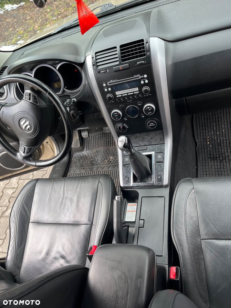 Suzuki Grand Vitara 1.9 DDiS Premium - 6