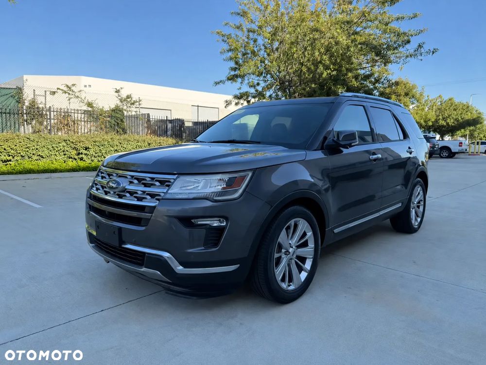 Ford Explorer - 3