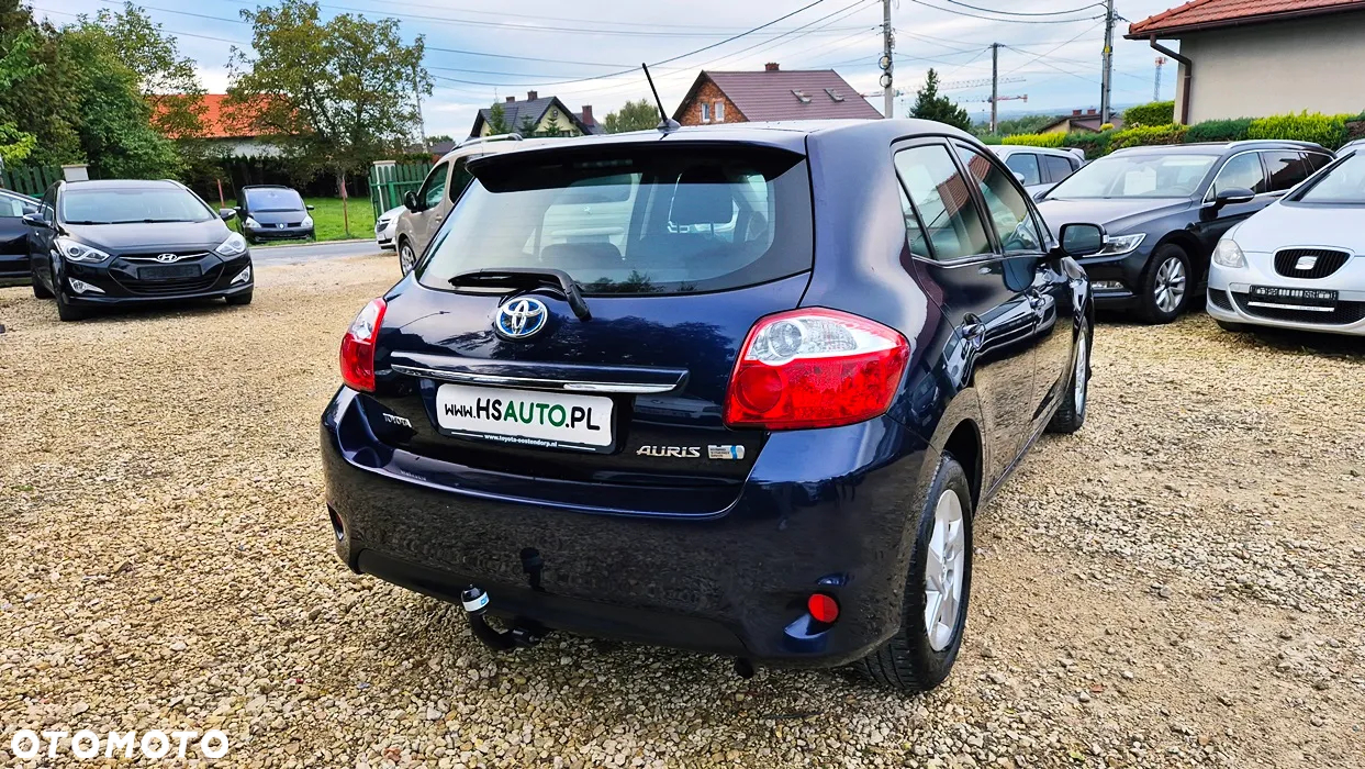 Toyota Auris 1.8 HSD Luna - 17