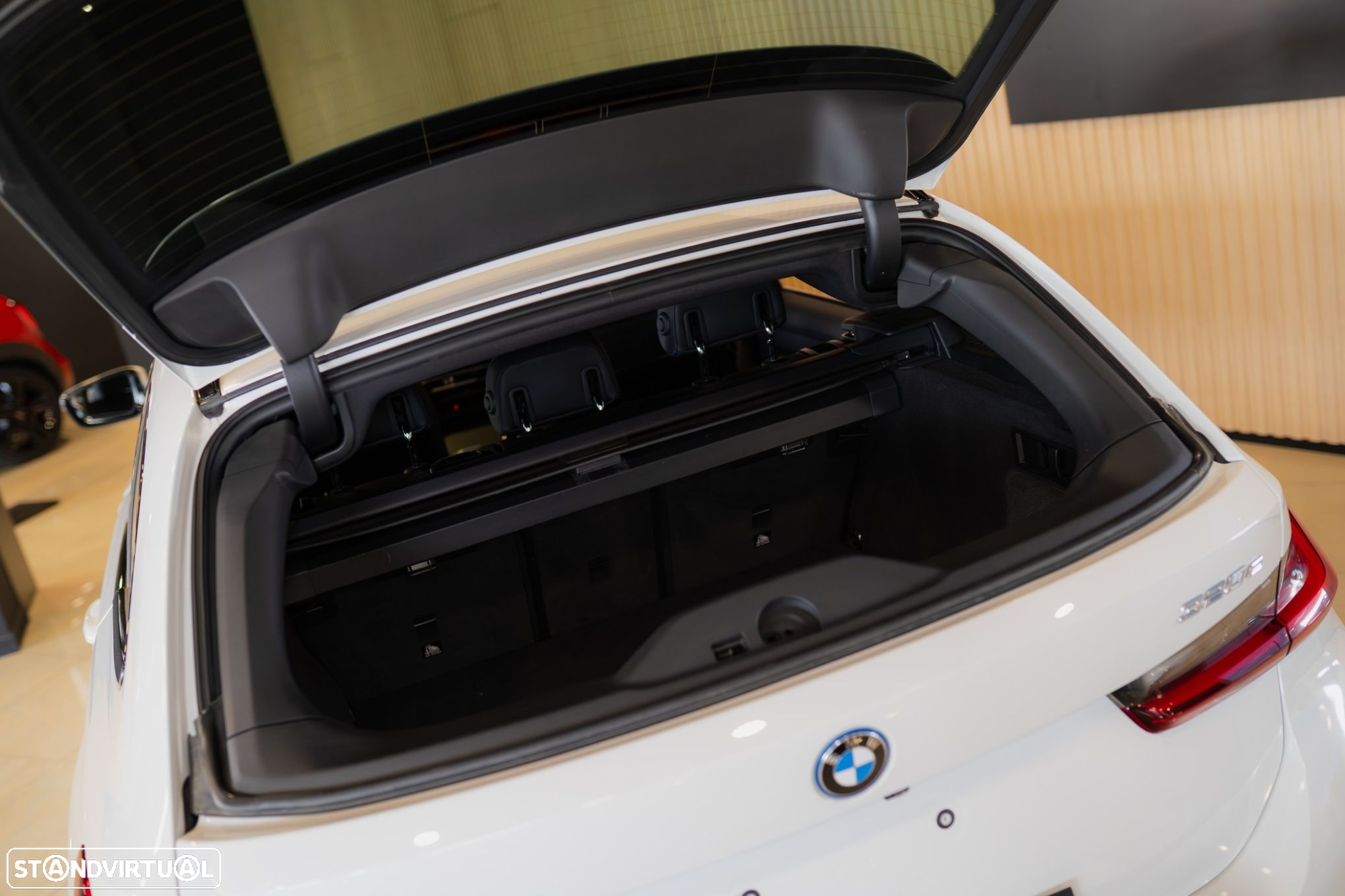 BMW 320 e Touring Pack M Auto - 37