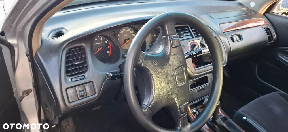 Honda  Accord VI Hatchback 1,8 B F18B2, F18B4 na części - 13