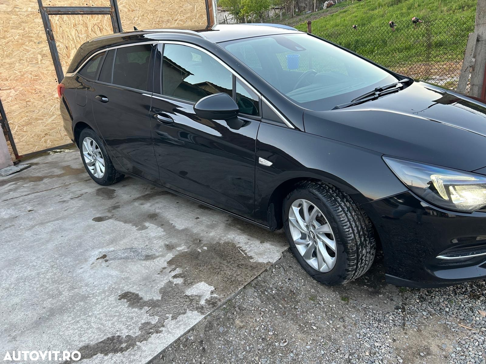 Opel Astra 1.5 D Start/Stop Sports Tourer Automatik 2020 - 13