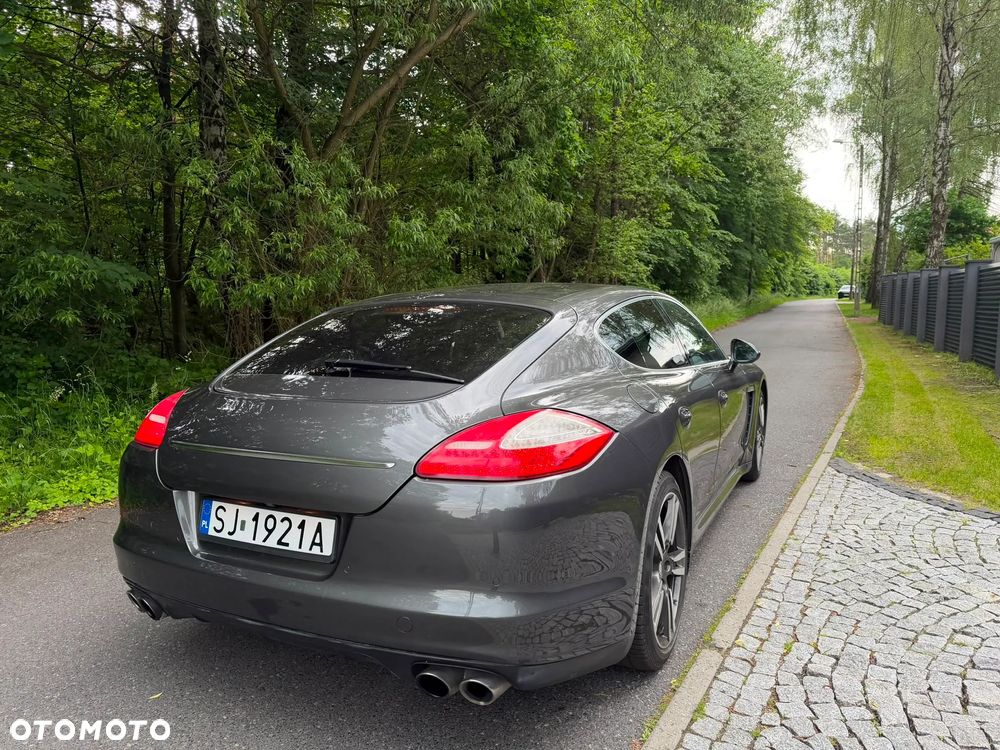 Porsche Panamera 4S - 4