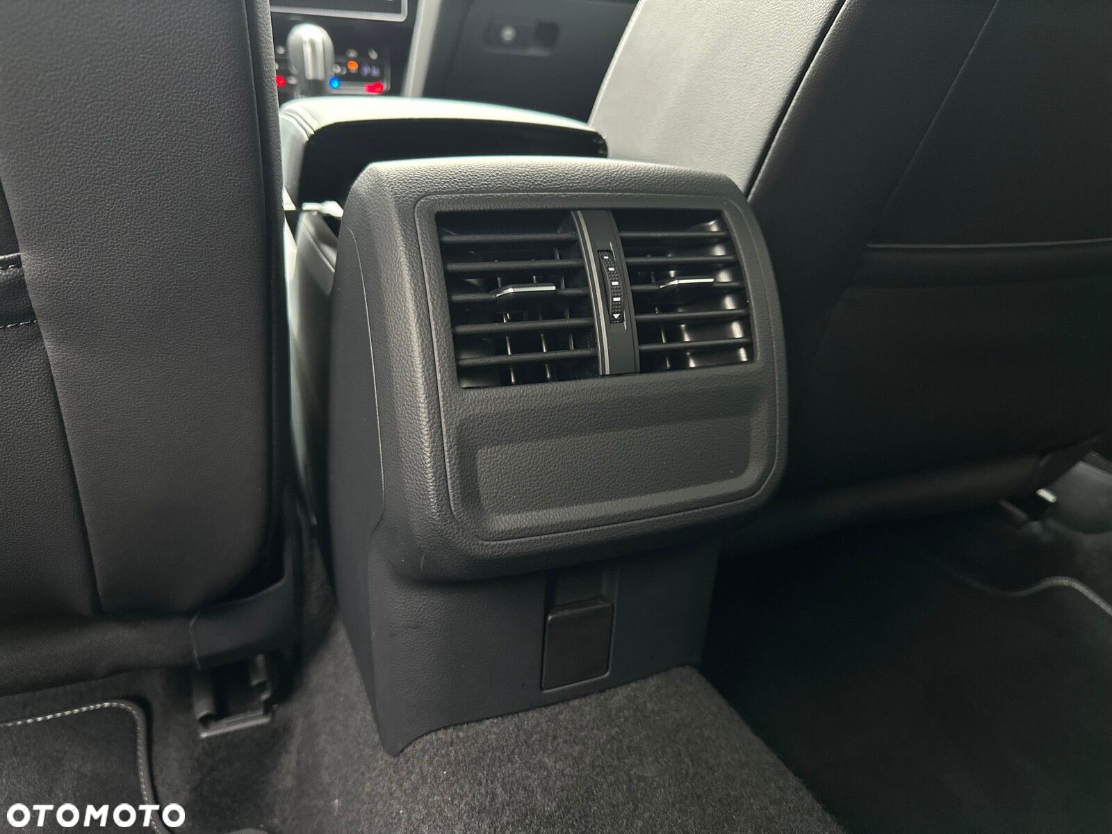 Volkswagen Arteon 2.0 TSI R-Line DSG - 13