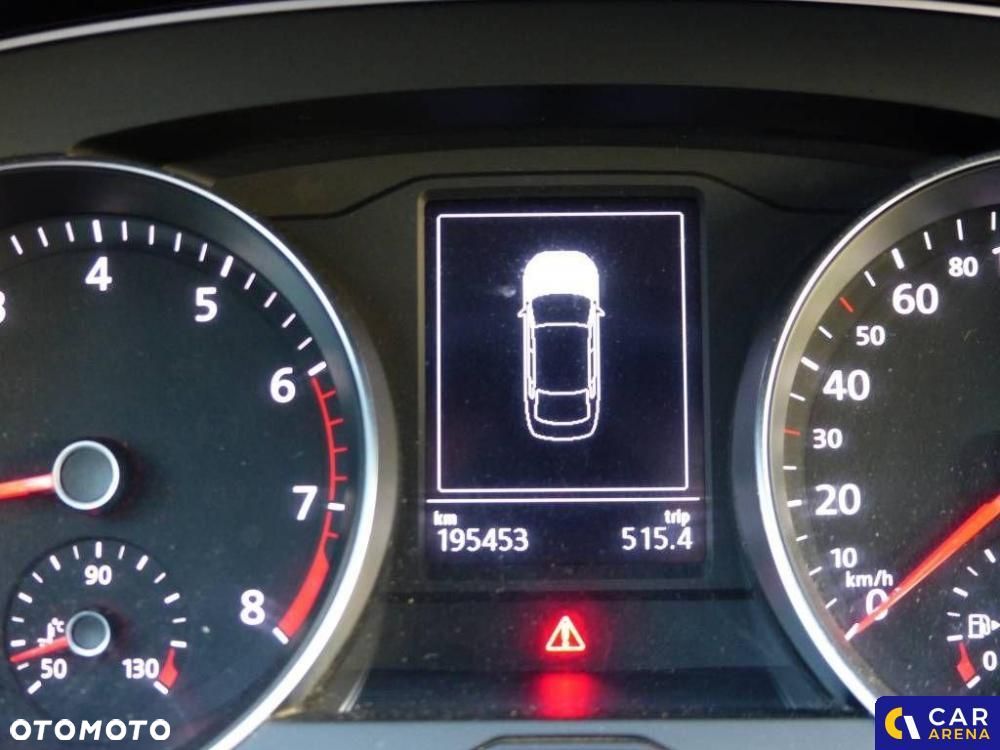 Volkswagen Passat - 13