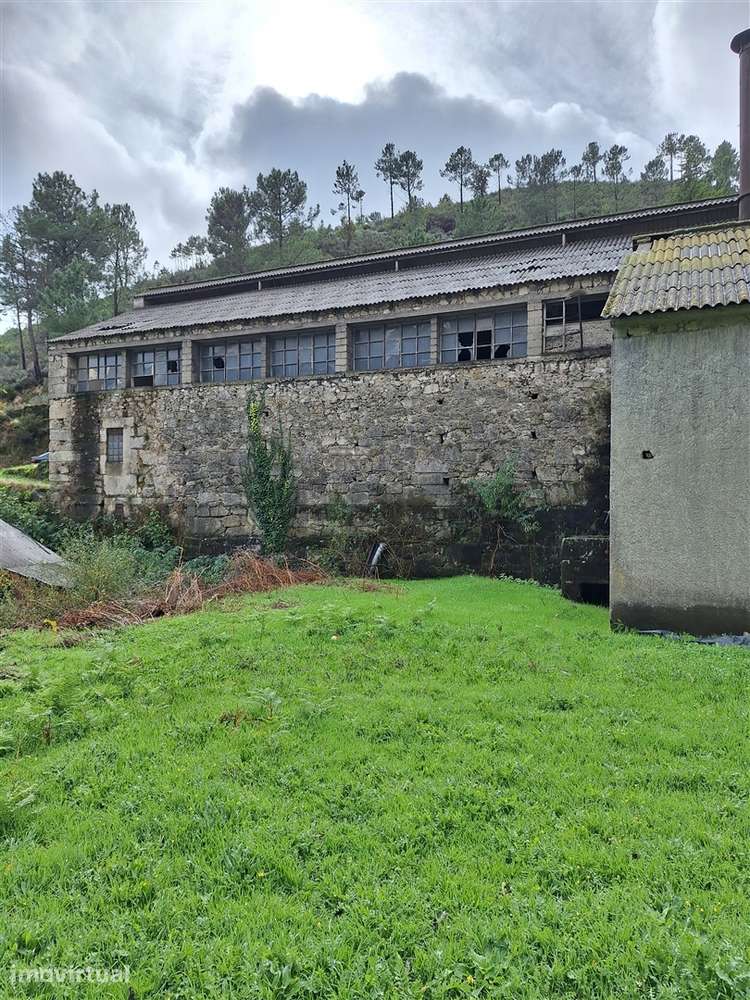 Antiga Tinturaria na Covilhã - Potencial de Investimento - Grande imagem: 3/46