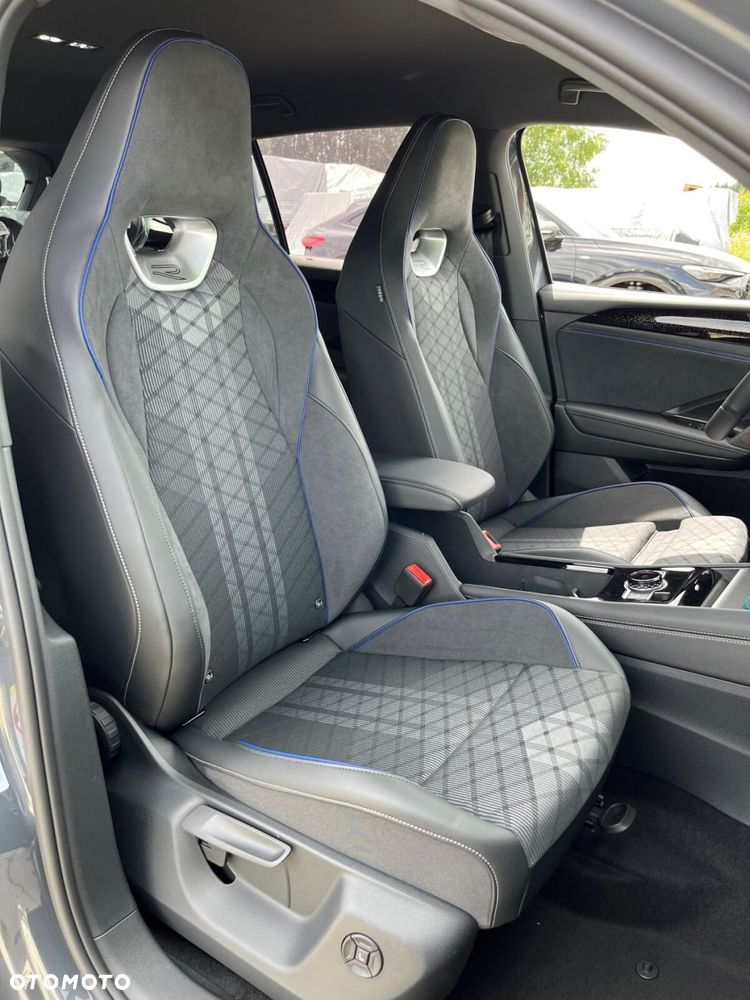 Volkswagen Tiguan - 10