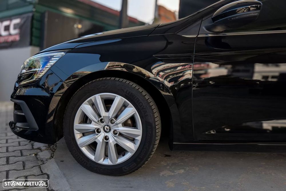 Renault Mégane Sport Tourer - 9