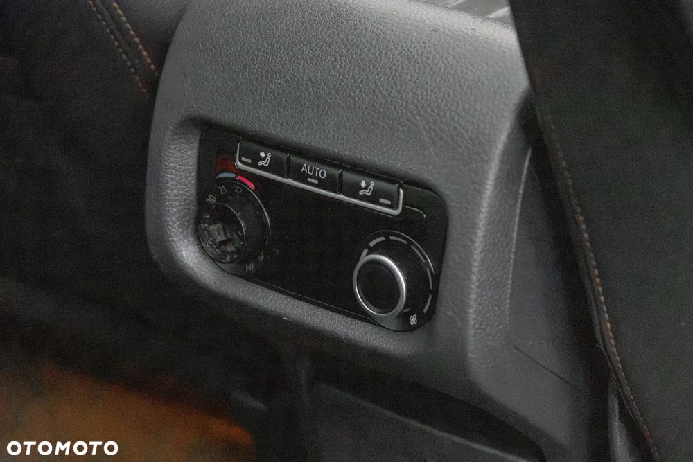 Volkswagen Sharan 2.0 TDI DSG Blue Motion Comfortline - 17