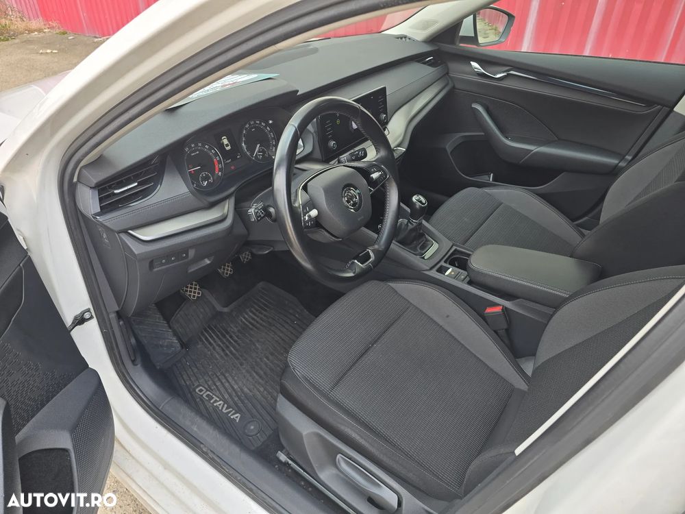 Skoda Octavia 2.0 TDI Ambition - 12