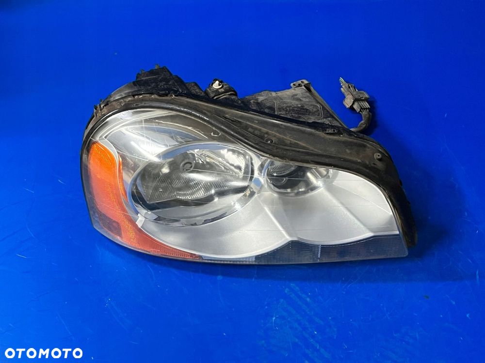 PRAWY XENON VOLVO XC90 LIFT EUROPA VALEO - 2